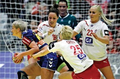 Naţionala de handbal feminin a României a învins ieri, la Herning, reprezentativa Danemarcei. Foto: gsp.ro
