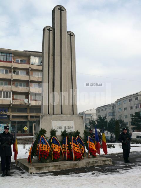22 Decembrie: Eroii martiri ai Revoluţiei din 1989, comemoraţi la Fălticeni şi Cornu Luncii