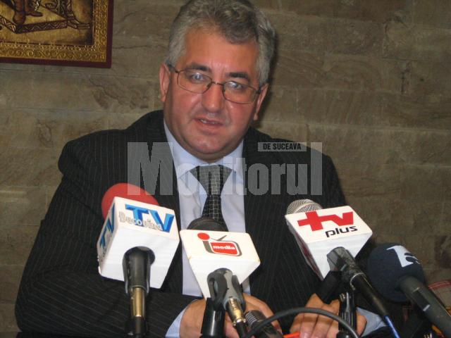 Ion Lungu: „Nu a fost ţelul nostru să facem economii la primărie prin reducerea de salarii, dar ca primar trebuie să respect legea”