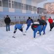Handbaliştii suceveni rup zăpada pentru a se pune la punct cu pregătirea fizică