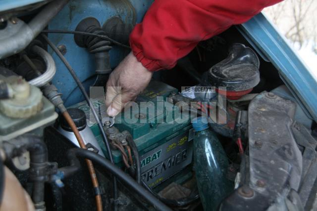 Gerul cumplit din ultimele zile a „omorât” bateriile multor autoturisme din Suceava