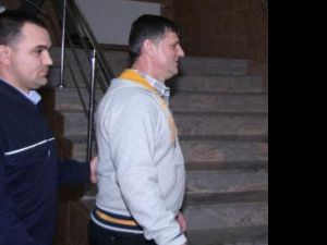 Judecătoria Botoşani a respins ieri cererea de eliberare condiţionată a lui Severin Tcaciuc