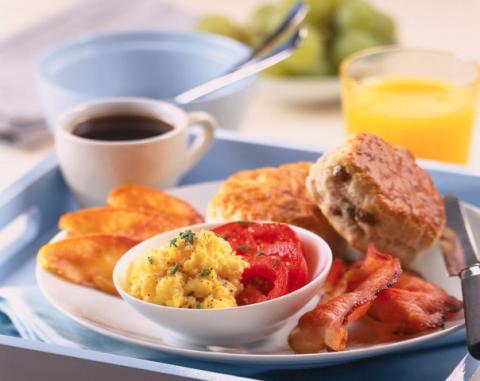 Teoria potrivit căreia un mic dejun copios reduce considerabil numărul de calorii consumate ulterior pe parcursul zilei este un simplu mit. Foto: CORBIS