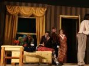 „O noapte nebună, nebună”, în interpretarea actorilor botoşăneni de la Teatrul „Mihai Eminescu”