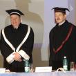 Universitarul Andrei Marga şi rectorul Universităţii Suceava, Adrian Graur, la ceremonia de acordare a titlului de Doctor Honoris Causa