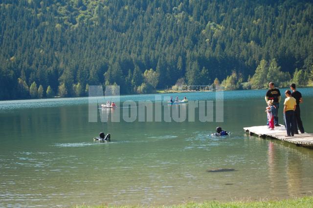 La ore, în bazin: Şcoală de scafandri de agrement, la Suceava