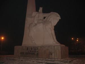 Monumentul lui Bogdan I pare să fi fost abandonat de autorităţi