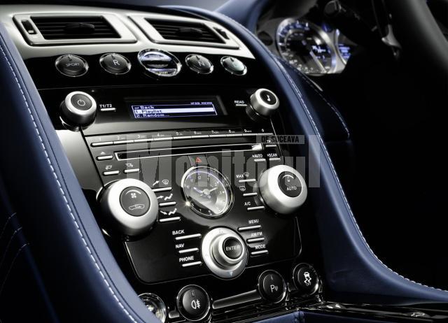 Aston Martin V8 Vantage S