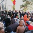 Revoltă: Protest spontan al dascălilor suceveni, în faţa Trezoreriei