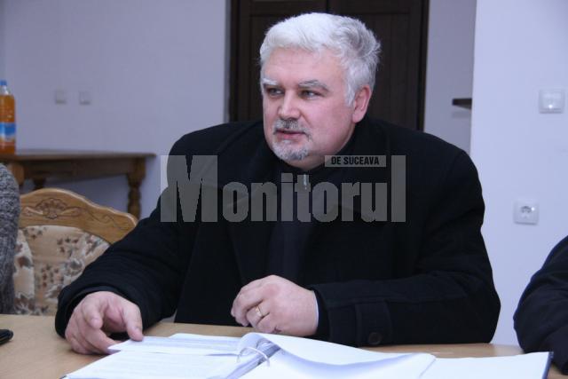 Preotul Minu Mititelu, preşedintele Asociatiei Lumina Lina Suceava