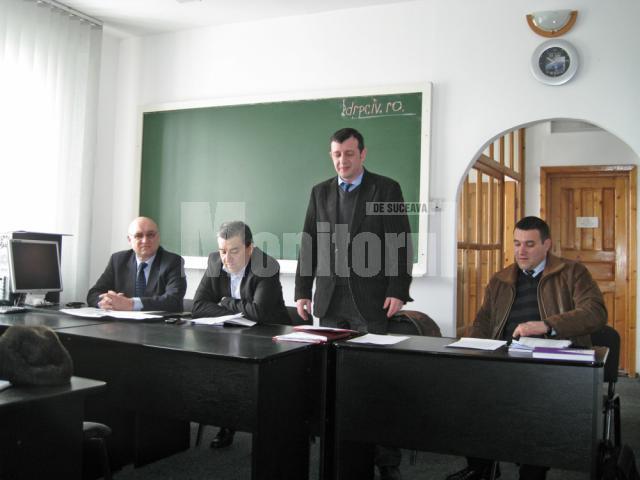 Întâlnirea dintre reprezentanţii şcolilor de şoferi din judeţ şi conducerea Serviciului Public Comunitar Regim Permise de Conducere şi Înmatriculare a Vehiculelor, Autorităţii Rutiere Române