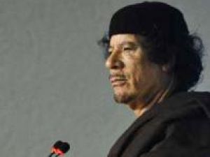 Muammar Kadhafi afirmă că poporul îl 