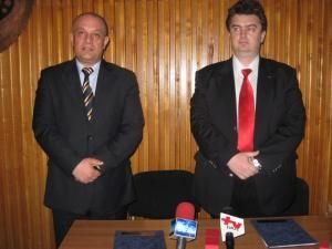 Nechifor şi Băişanu au semnat protocolul pentru înfiinţarea USL la Suceava