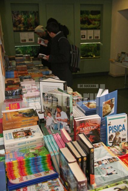 Ediţia de primăvară: La Târgul de carte de la Suceava s-au vândut 2.200 de cărţi