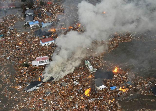 Cutremurul urmat de tsunami a provocat moartea a cel puţin 337 de persoane şi dispariţia altor 531 (foto: REUTERS)