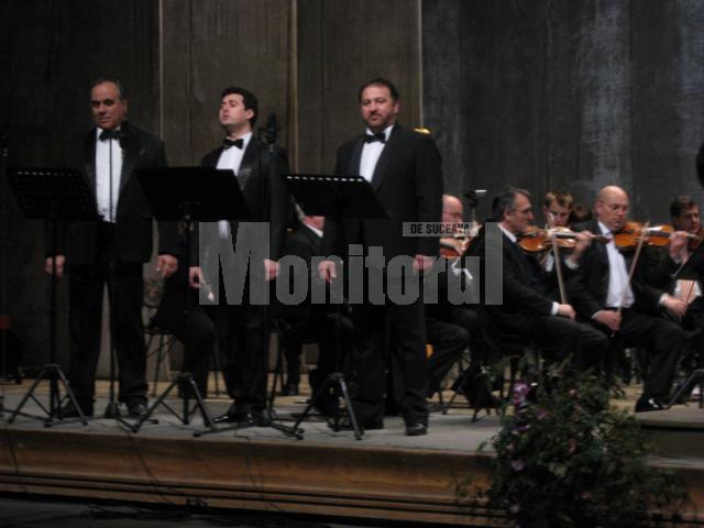 Aplauze la scena deschisă pentru cei trei mari tenori ai operei romaneşti