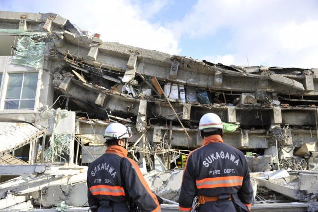 Costurile seismului din Japonia pentru firmele de asigurări ar putea atinge 34,6 miliarde de dolari (foto: AP Photo/Kyodo News)