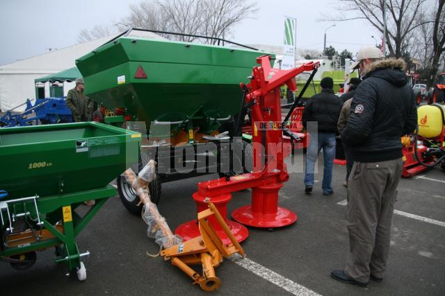 Maşini şi utilaje agricole expuse la Agro Expo Bucovina