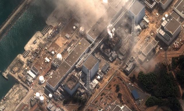 Şase muncitori de la centrala nucleară japoneză Fukushima au fost expuşi unor niveluri ridicate de radiaţie