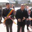 Tăierea panglicii inaugurale la noul sediu al Primăriei Salcea