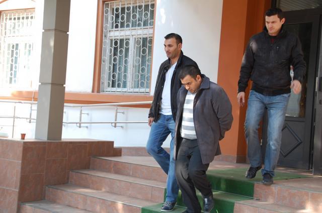 Sucevenii au fost arestaţi preventiv pentru 29 de zile Foto: Ziarul de Bacău