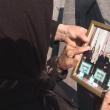 Mama se uita cu durere în suflet la singura fotografie cu fiul mort în Afganistan
