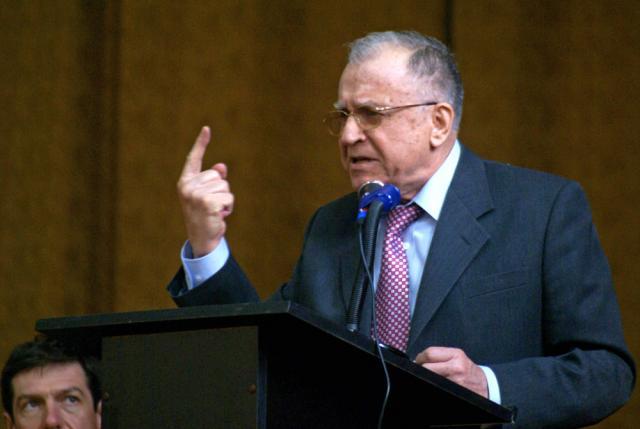 Iliescu: Un preşedinte trebuie să aibă puterea detaşării şi să fie mai înţelept Foto: MEDIAFAX