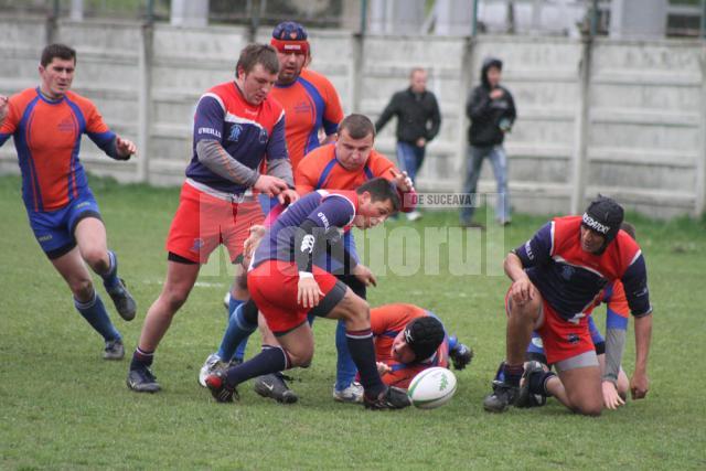 Sucevenii au câştigat primul meci din campionat, după un meci disputat în condiţii meteororlogice foarte grele