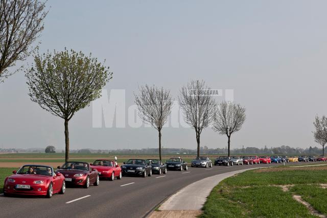 Mazda a livrat modelul MX-5 cu numărul 900.000