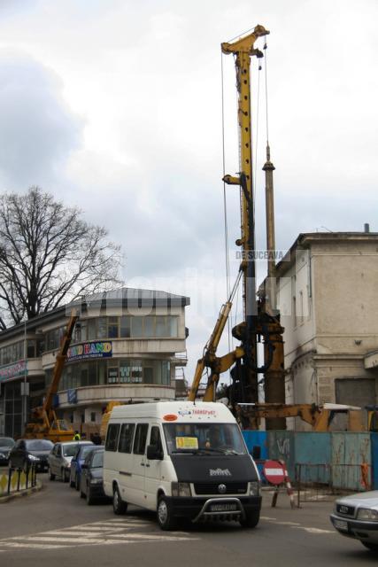 Pe strada Mihai Eminescu, timp de două săptămâni va fi sens unic, din cauza lucrărilor de modernizare a clădirii fostului Cinema Modern