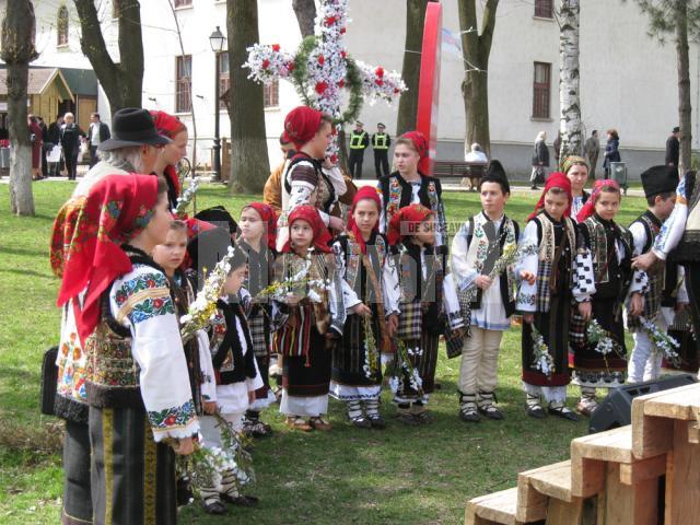 Ansamblul de copii şi tineri „Balada Bucovinei”