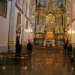 O latură a basilicii de la Czestochowa este refăcuta cu bani europeni