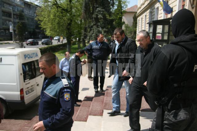 Pentru unii poliţişti de frontieră şi pentru vameşii de la Siret, procesul de la Curtea de Apel Suceava a fost favorabil