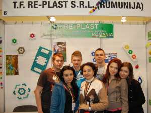 Echipa câştigătoare a Colegiului Economic Dimitrie Cantemir Suceava