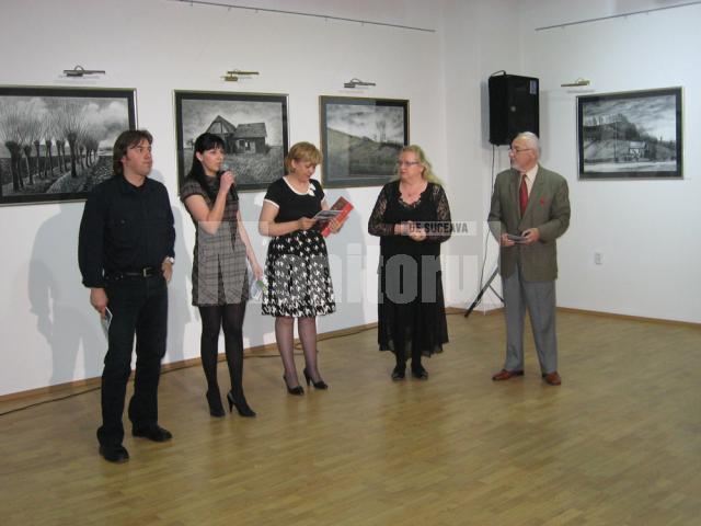 Vernisajul expoziţiei la City Gallery