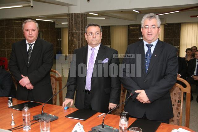 Directorul Termica, directorul Adrem Invest si primarul Ion Lungu la semnarea contractului pentru noua centrala terfmica