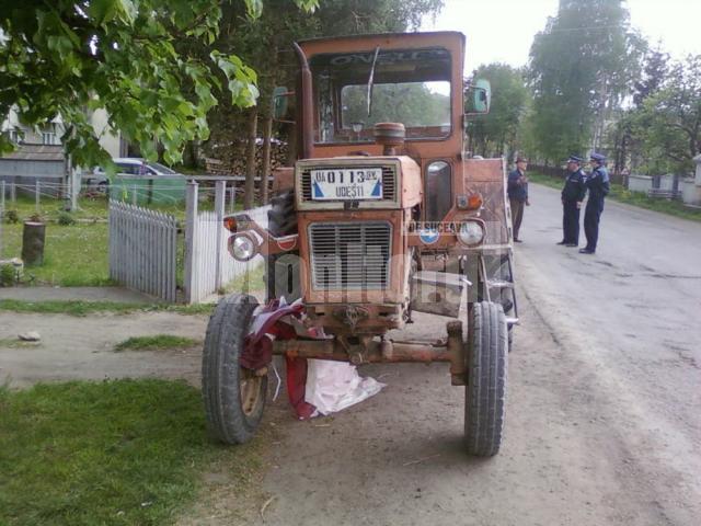 Prin distrugerea celor două parapante, tractoristul a provocat o pagubă de 18.500 de lei