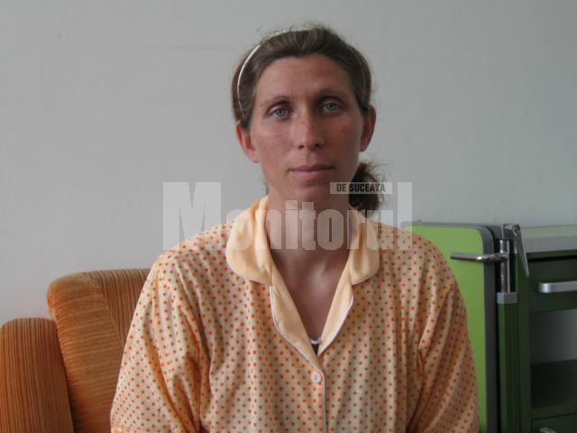 Gabriela Lupu este una dintre cele două mămici din judeţul Botoşani, care, ieri, se aflau internate în Maternitatea Suceava