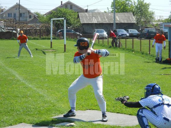 Două victorii şi două înfrângeri, în primul turneu oficial din 2011
