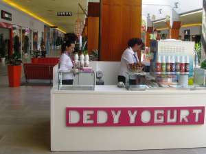 Dedy Yogurt, un produs proaspăt şi sănătos, la Iulius Mall