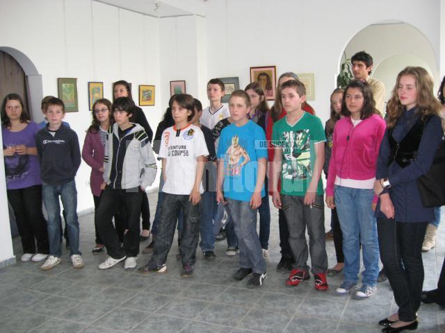 Participanţi la vernisaj