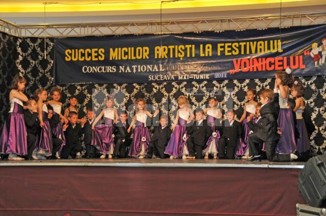 185 de formaţii de preşcolari participă astăzi la Festivalul Concurs „Voinicelul”