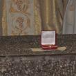 Relicva cu sângele Papie Ioan Paul al II lea, dăruită credincioşilor din Poiana Micului