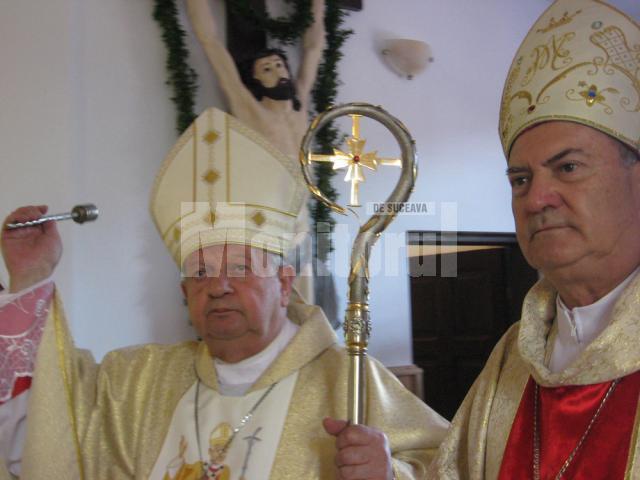 Cardinalul Stanisław Dziwisz  şi Excelenţa Sa Petru Gherghel