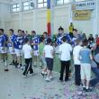 Studenţii au primit flori de la tinerele speranţe din handbalul sucevean
