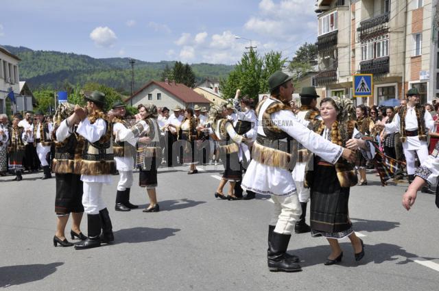 Dansul gospodarilor in Hora Bucovinei