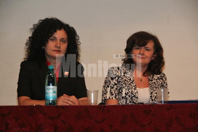 profesor Mihaela Fodor si director Daniela Dungeanu