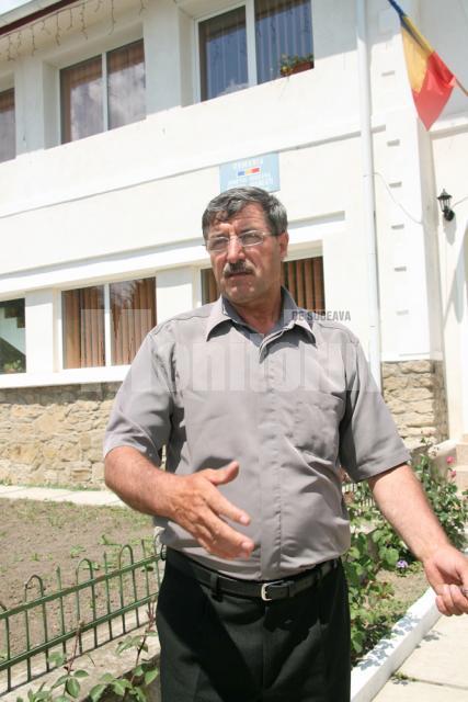 Primarul comunei Grămeşti, Vasile Şuleap, s-a arătat surprins de acuzaţiile ce i se aduc consilierului Apetrei