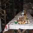 Masa cu bucate tradiţionale pregătită de Viorica Macovei