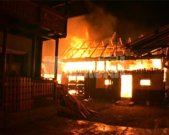 Incendiu la o gospodărie din Vama